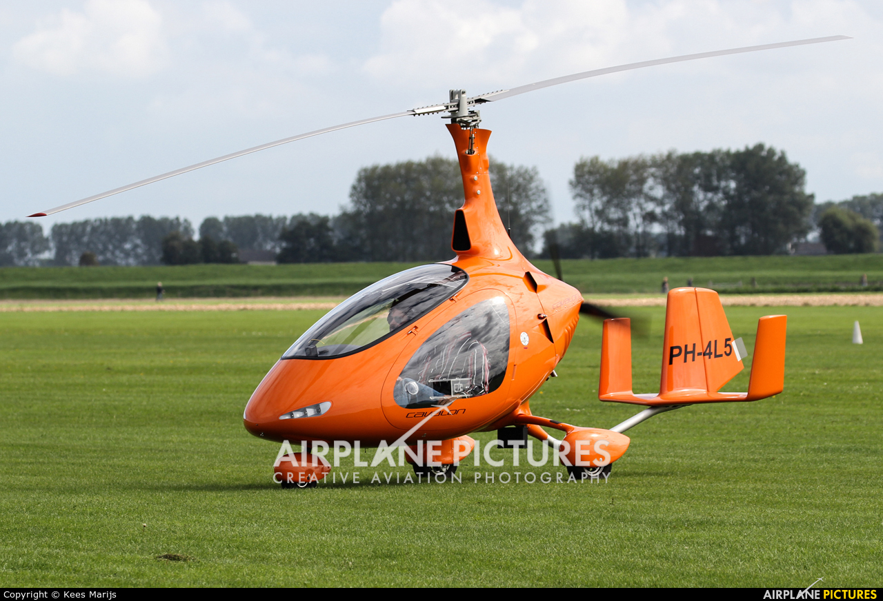 Private PH-4L5 aircraft at Middelburg - Midden Zeeland