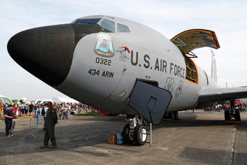 60-0322 - USA - Air Force Boeing KC-135R Stratotanker