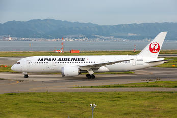 JA832J - JAL - Japan Airlines Boeing 787-8 Dreamliner