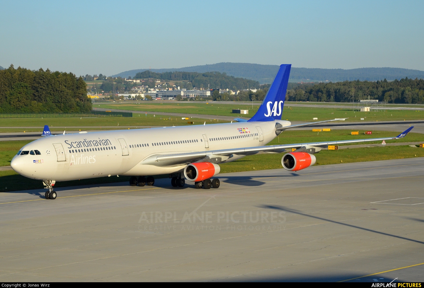 SAS - Scandinavian Airlines OY-KBA aircraft at Zurich