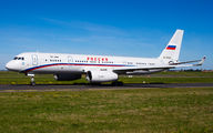 Rossiya Tu-214 in Paris to prepare President Putin's future visit title=
