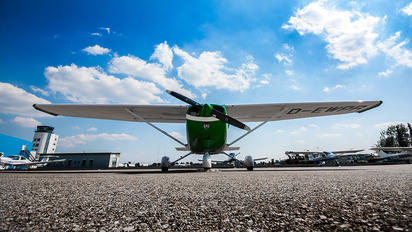 D-EWPR - Private Cessna 172 Skyhawk (all models except RG)