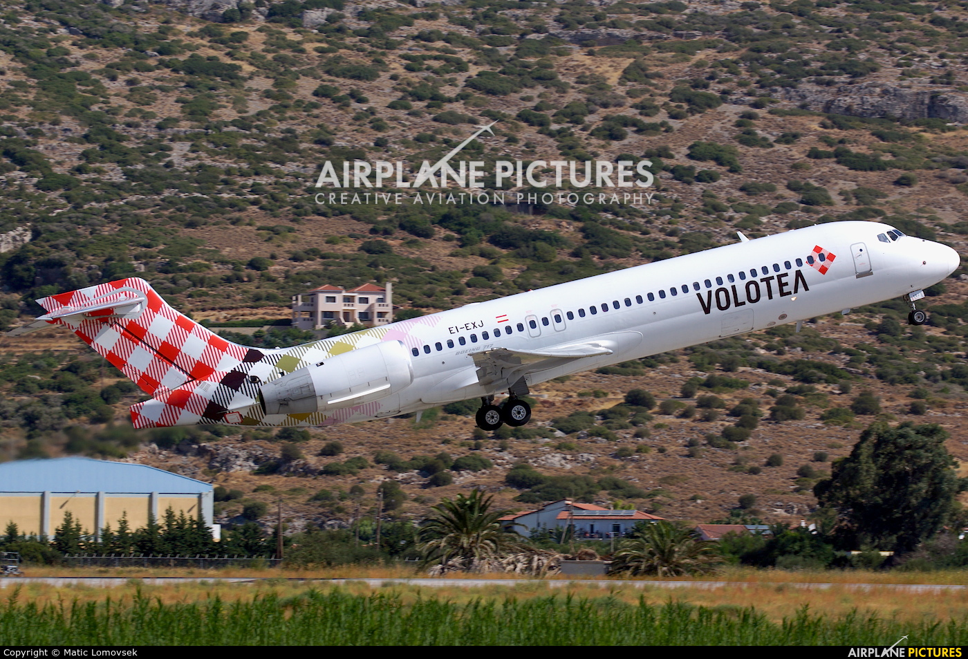 Volotea Airlines EI-EXJ aircraft at Samos