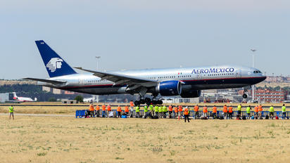 N745AM - Aeromexico Boeing 777-200ER