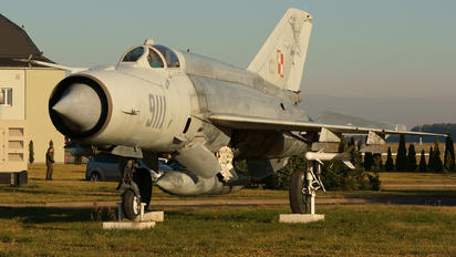 9111 - Poland - Air Force Mikoyan-Gurevich MiG-21MF