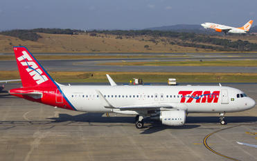 PR-MYX - TAM Airbus A320