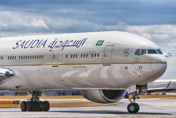 HZ-AK21 - Saudi Arabian Airlines Boeing 777-300ER