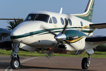 F-GULY - Private Beechcraft 300 King Air