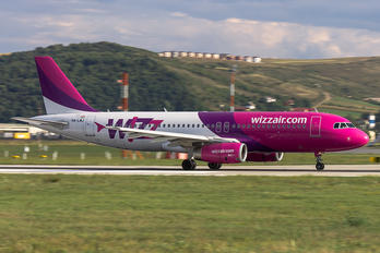 HA-LWJ - Wizz Air Airbus A320