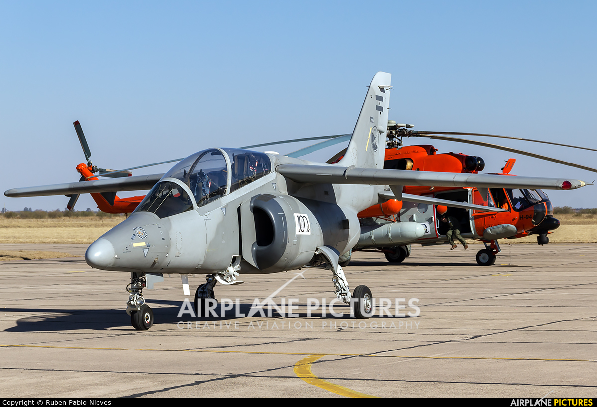 Argentina - Air Force E-822 aircraft at Cordoba - Escuela de Aviación Militar