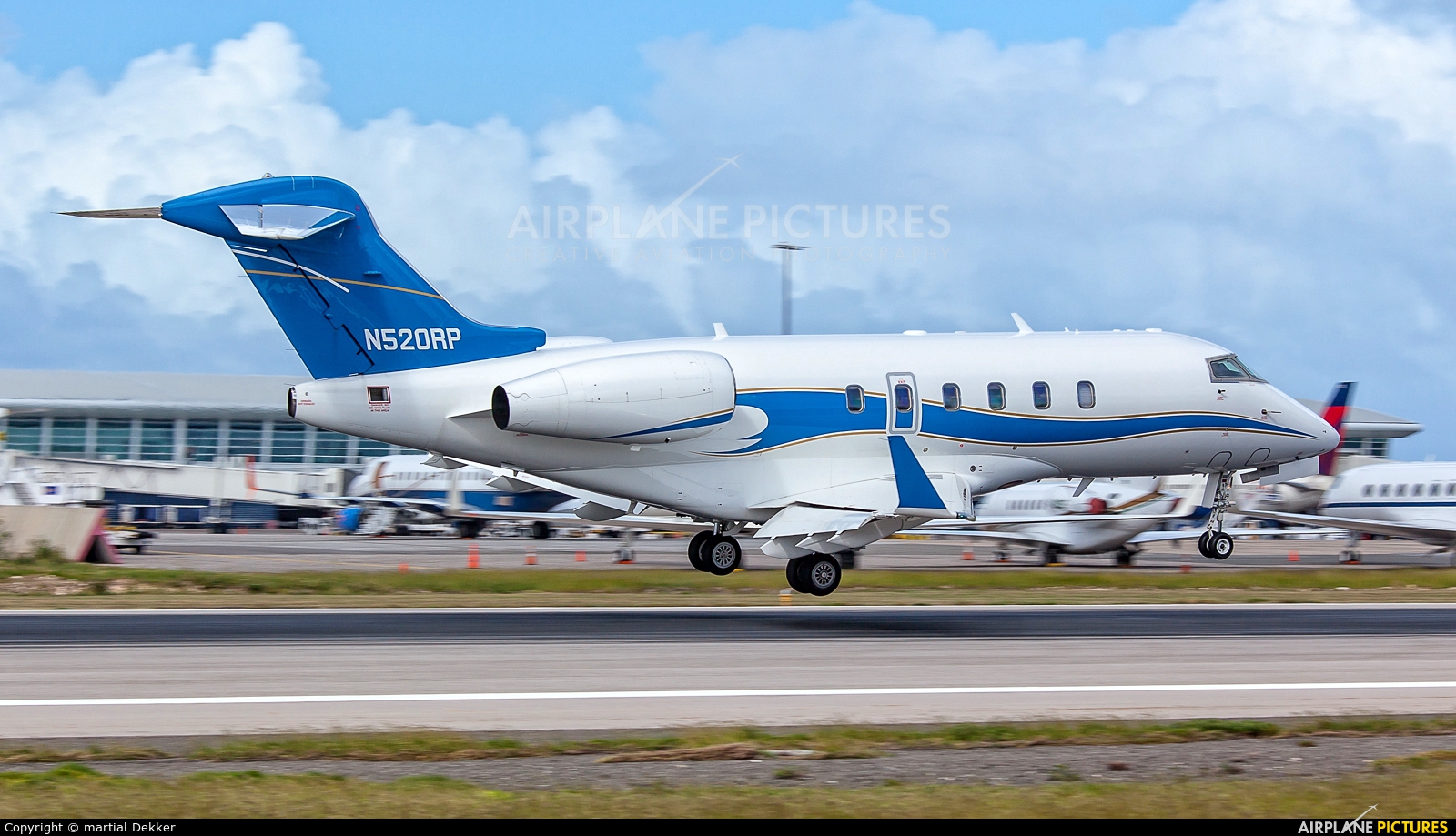 Private N520RP aircraft at Sint Maarten - Princess Juliana Intl