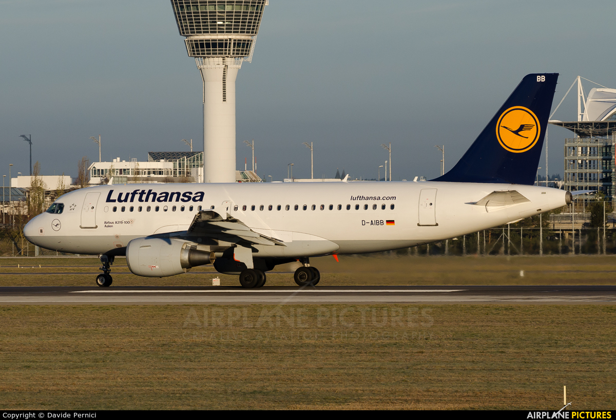 Lufthansa D-AIBB aircraft at Munich