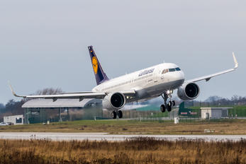 D-AXAQ - Lufthansa Airbus A320 NEO