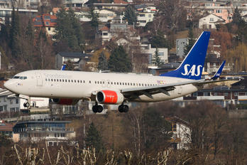 LN-RGD - SAS - Scandinavian Airlines Boeing 737-800