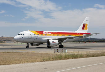 EC-KOY - Iberia Airbus A319