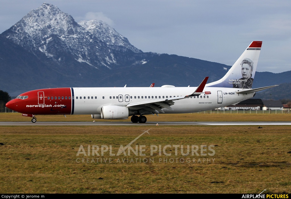 Norwegian Air Shuttle LN-NOH aircraft at Salzburg