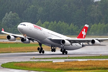 HB-JMN - Swiss Airbus A340-300