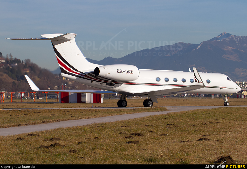 NetJets Europe (Portugal) CS-DKE aircraft at Innsbruck