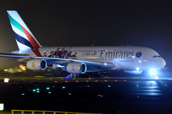 A6-EOT - Emirates Airlines Airbus A380