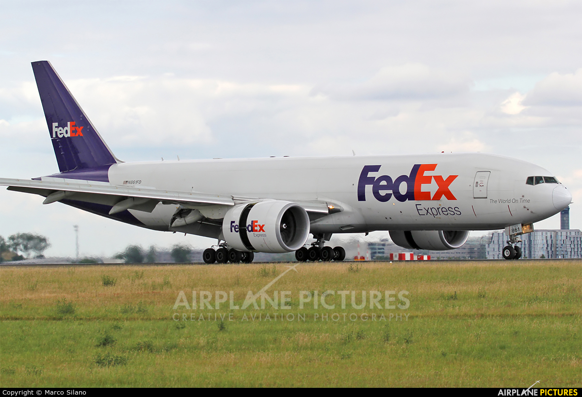 FedEx Federal Express N861FD aircraft at Paris - Charles de Gaulle