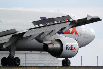 N742FD - FedEx Federal Express Airbus A300F