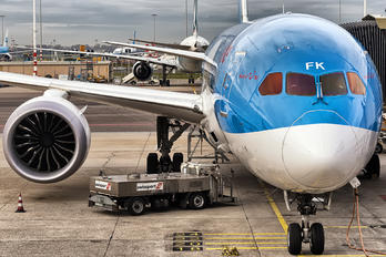 PH-TFK - Arke/Arkefly Boeing 787-8 Dreamliner