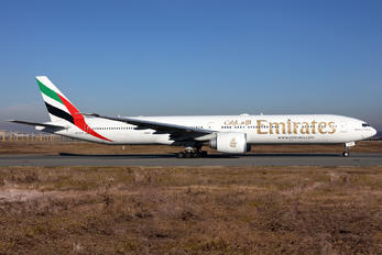 A6-EGP - Emirates Airlines Boeing 777-300ER