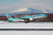 HL7752 - Korean Air Boeing 777-200ER aircraft