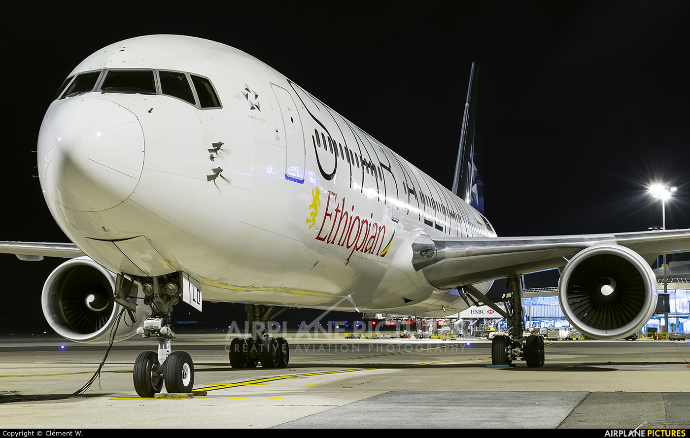 Ethiopian Airlines ET-ALO aircraft at Paris - Charles de Gaulle
