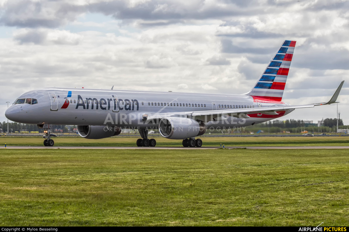 American Airlines N206UW aircraft at Amsterdam - Schiphol
