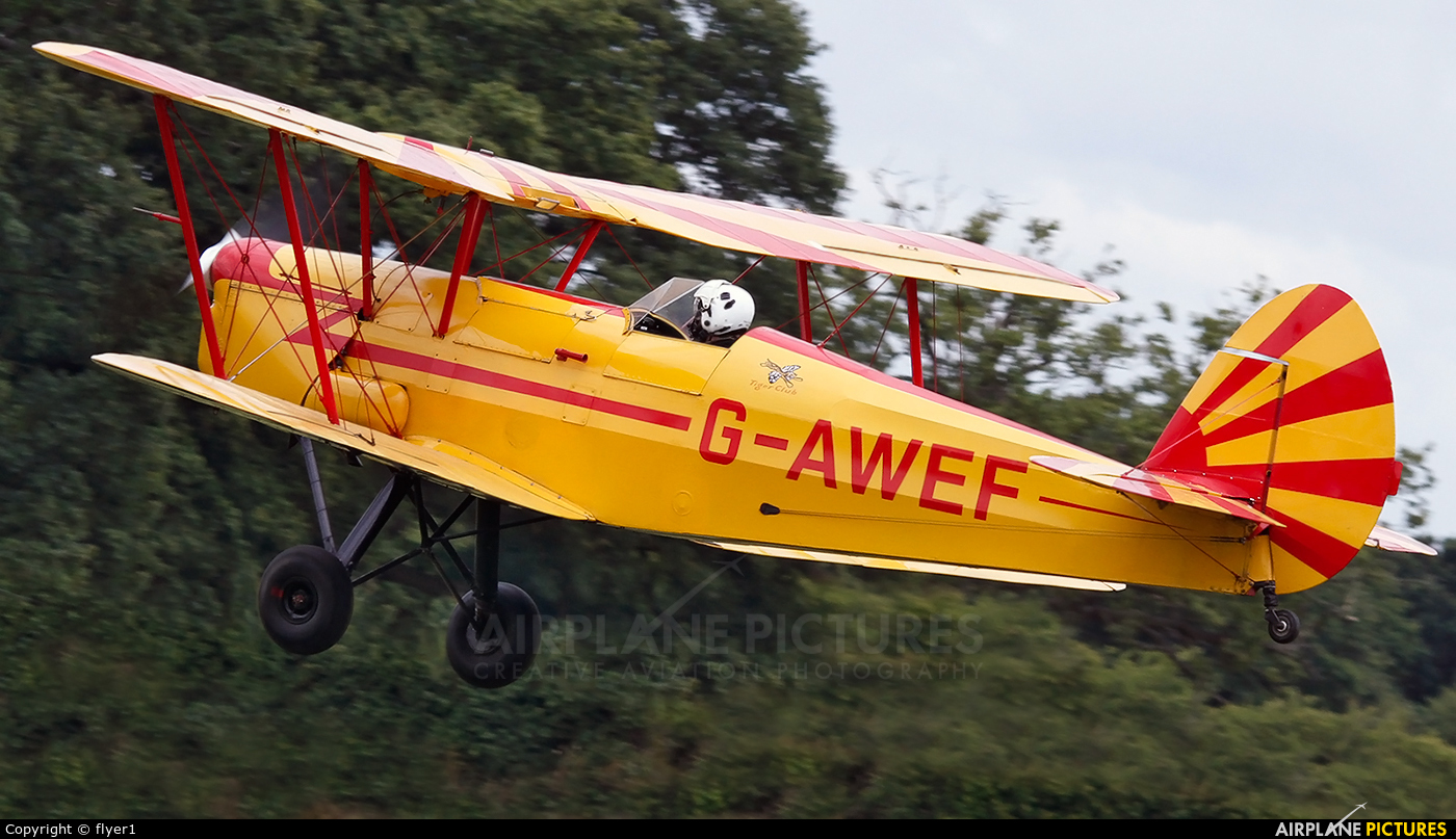 Private G-AWEF aircraft at Lashenden / Headcorn