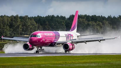 HA-LPK - Wizz Air Airbus A320