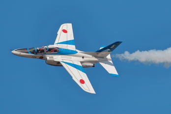 46-5728 - Japan - ASDF: Blue Impulse Kawasaki T-4