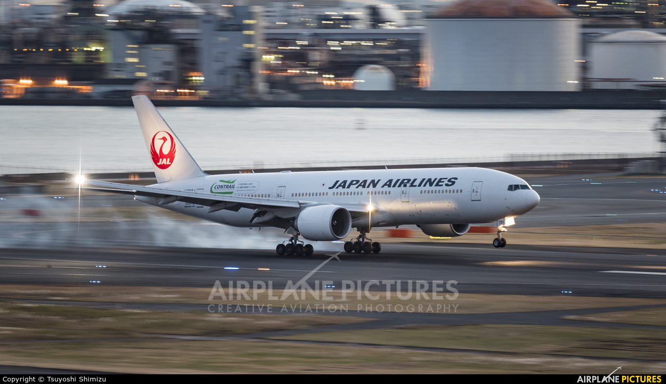 JAL - Japan Airlines JA707J aircraft at Tokyo - Haneda Intl