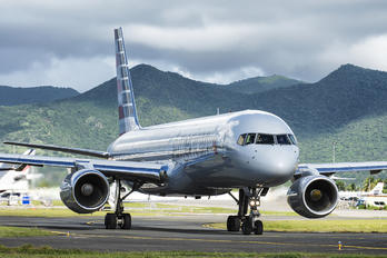 N940UW - American Airlines Boeing 757-200