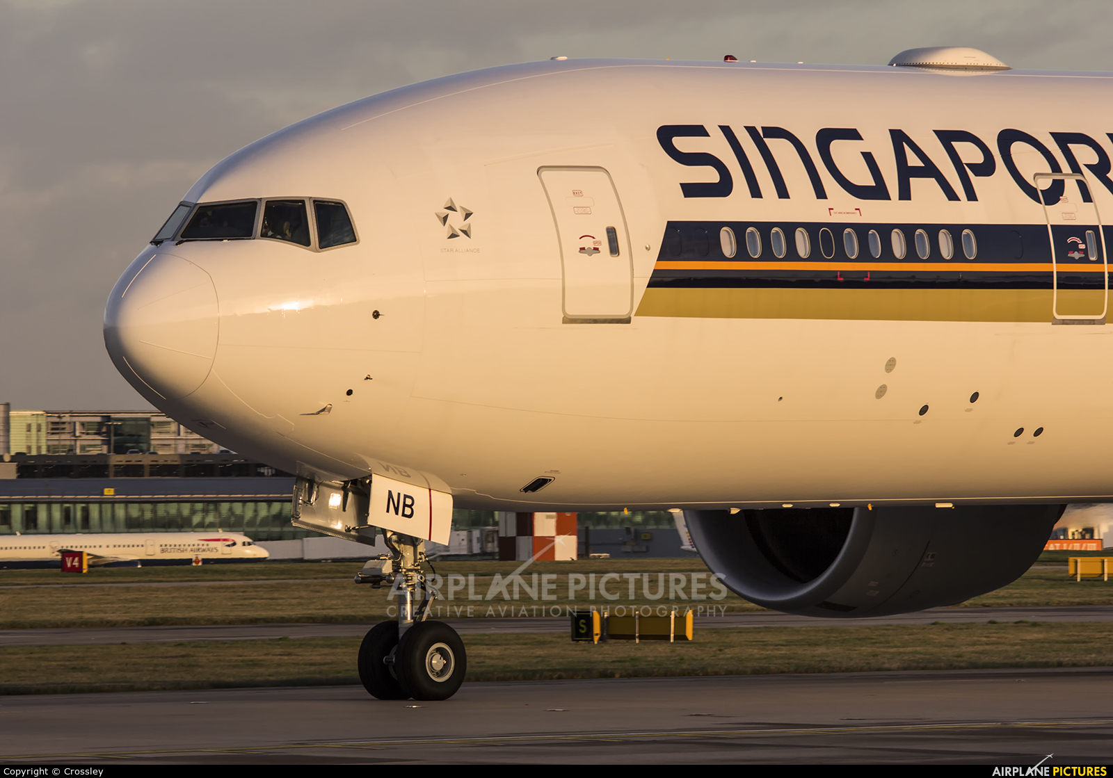 Singapore Airlines 9V-SNB aircraft at Manchester