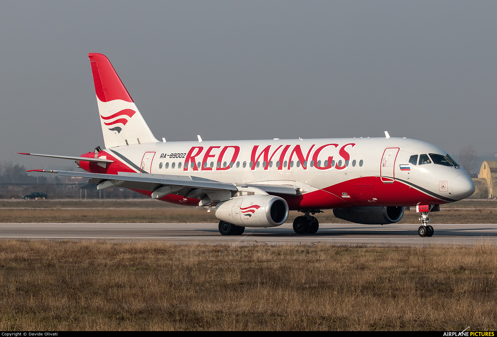 Red Wings RA-89002 aircraft at Verona - Villafranca