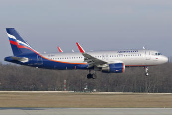 VQ-BRV - Aeroflot Airbus A320