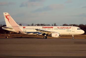 TS-IMT - Tunisair Airbus A320