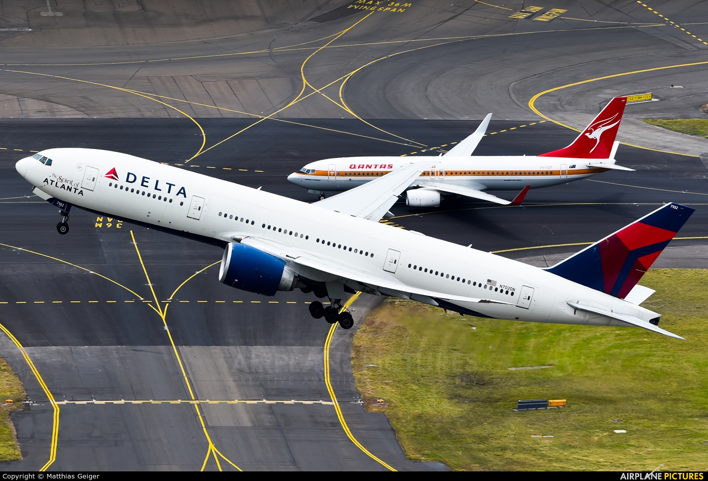 N702DN - Delta Air Lines Boeing 777-200LR at Sydney - Kingsford