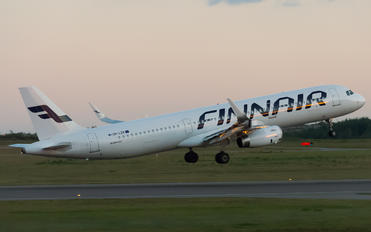 OH-LZK - Finnair Airbus A321