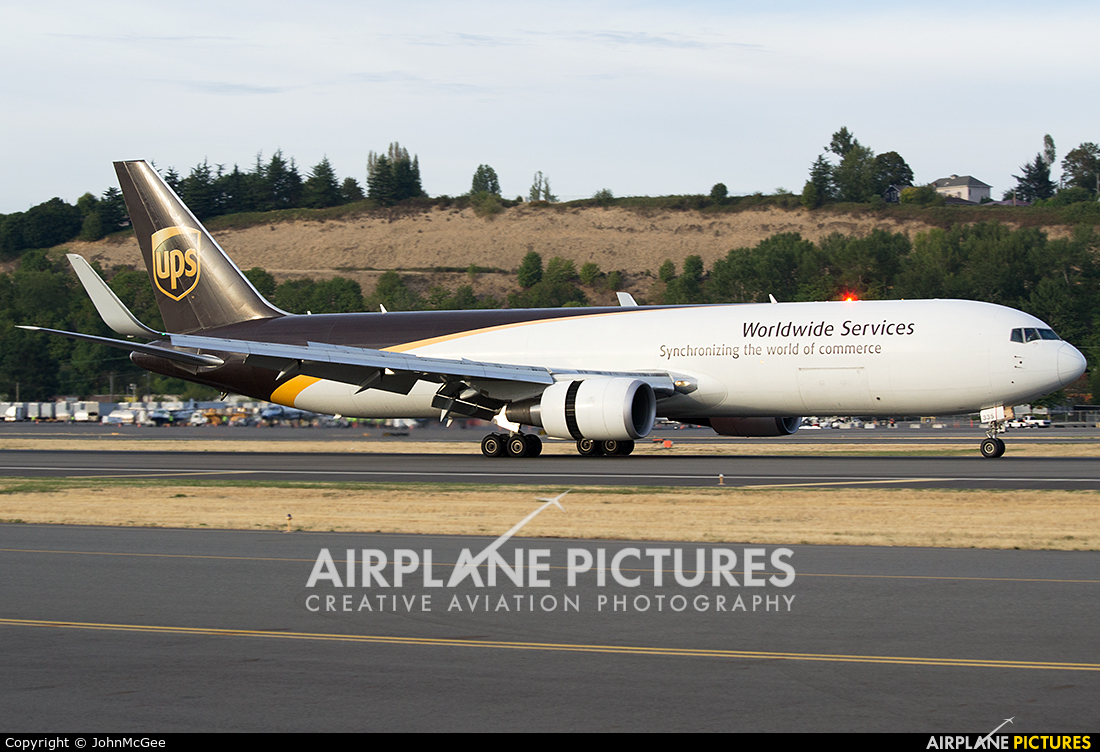 UPS - United Parcel Service N335UP aircraft at Seattle - Boeing Field / King County Intl