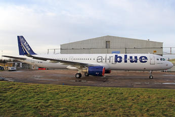 AP-BMN - Air Blue Airbus A321