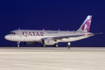 A7-AHA - Qatar Airways Airbus A320