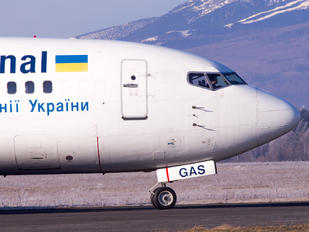 UR-GAS - Ukraine International Airlines Boeing 737-500