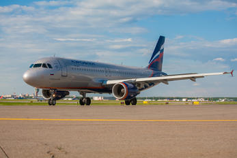 VQ-BBC - Aeroflot Airbus A320