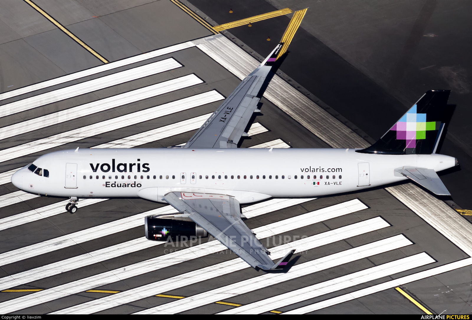 Volaris XA-VLE aircraft at Los Angeles Intl