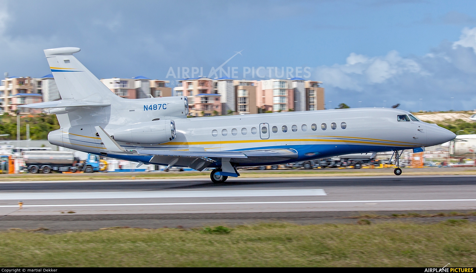 Private N487C aircraft at Sint Maarten - Princess Juliana Intl