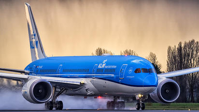 PH-BHC - KLM Boeing 787-9 Dreamliner