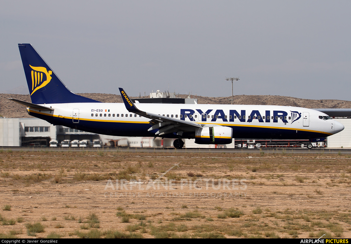 Ryanair EI-ESO aircraft at Alicante - El Altet